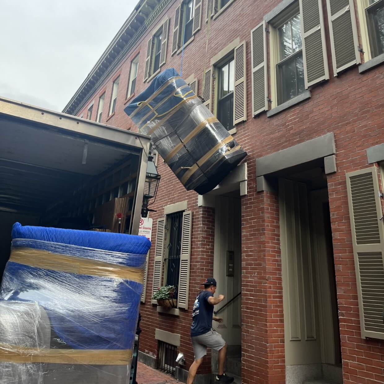 Newburyport MA Oversized Heavy Items Movers